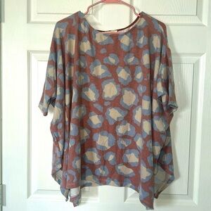 ODDY Women’s multi-colored top Sz S/M